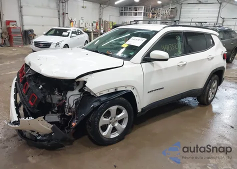 2019 Jeep Compass Latitude 4X4 z USA, uszkodzony, nr VIN 3C4NJDBBXKT650615